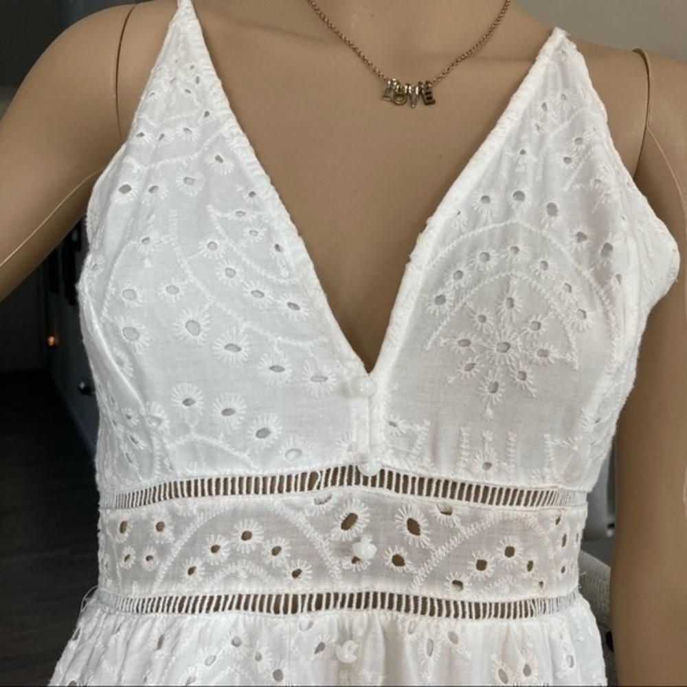✨White embroidery lace ruffle hem long maxi dress 👗 M - Picture 2 of 12